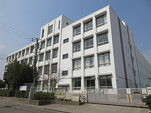 伊丹市立鴻池小学校の画像1