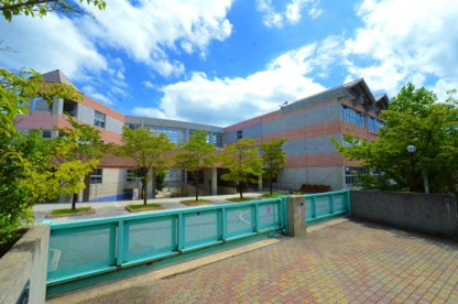 西宮市立東山台小学校の画像1