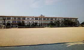 宝塚市立良元小学校の画像1