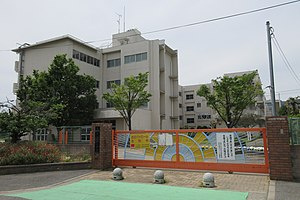宝塚市立光明小学校の画像1