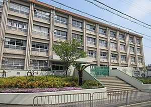 西宮市立平木中学校の画像1