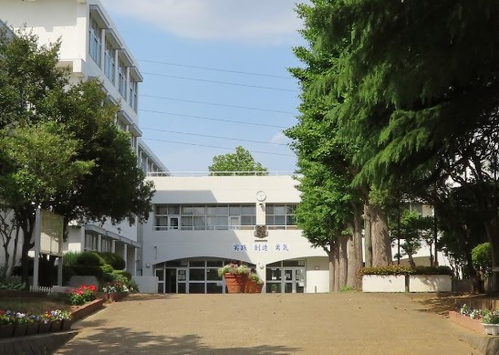 柏市立大津ケ丘中学校