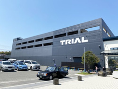 メガセンタートライアル