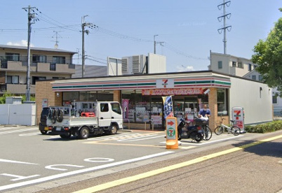 セブンイレブン　宝塚高司２丁目店の画像1