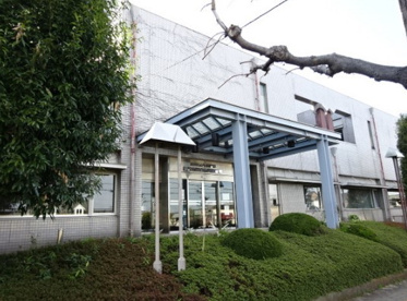 藤沢市総合市民図書館の画像1