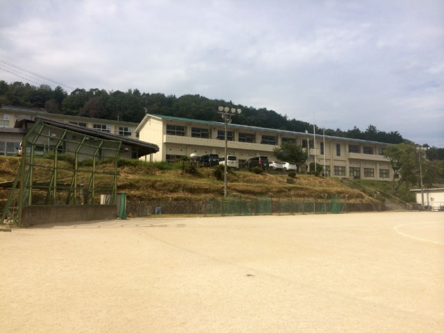 第一中学校