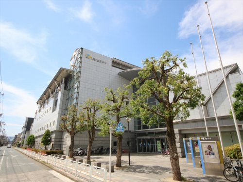 八王子市芸術文化 会館(いちょうホール)