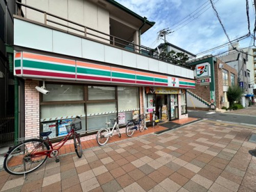 セブンイレブン 神戸新在家駅前店の画像1