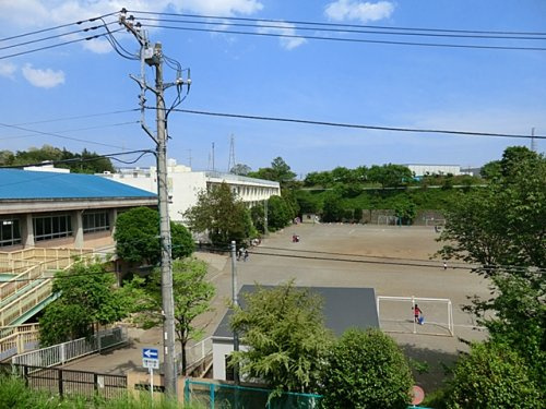 座間市立相武台東小学校