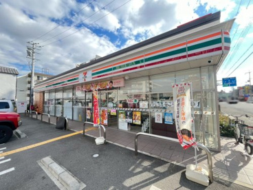 セブンイレブン 尼崎南武庫郵便局前店の画像1