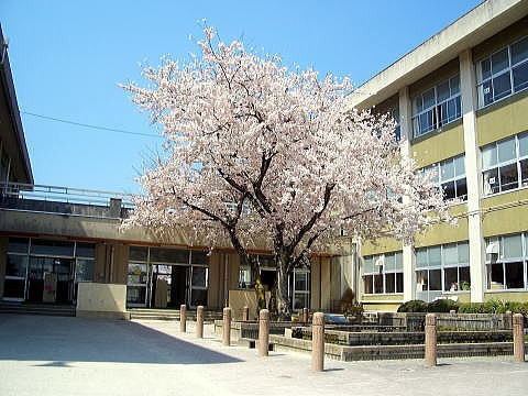 四日市市立保々小学校