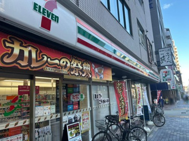 セブンイレブン 神戸備後町3丁目店の画像1