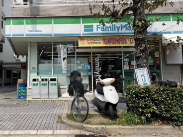 ファミリーマート 丹仙与古道店の画像1