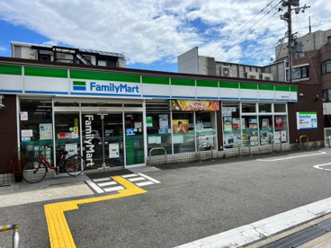 ファミリーマート篠原本町店の画像1