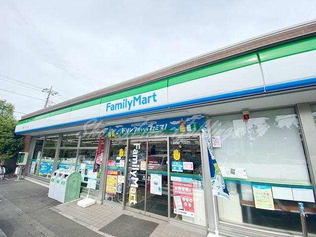 ファミリーマート 湘南ライフタウン店