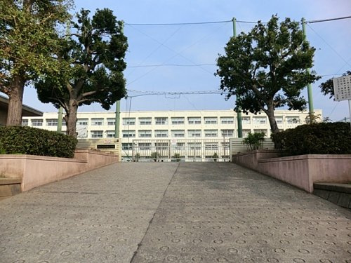 横浜市立川井小学校