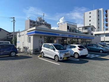 ローソン 尼崎西立花町三丁目店の画像1