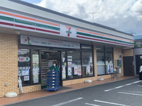 セブンイレブン 大和桜ヶ丘東口店