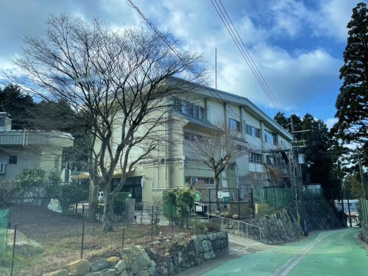 神戸市立六甲山小学校の画像1