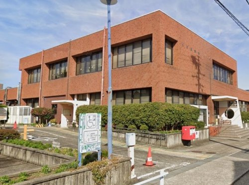 名古屋市名東図書館