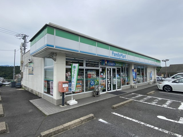 ファミリーマート 中津川インター店