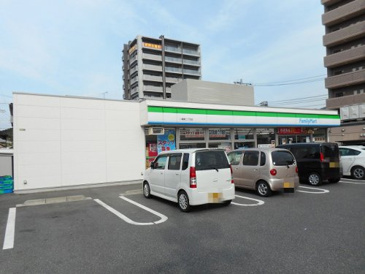 ファミリーマート 八幡東二丁目店
