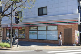 セブンイレブン 横浜本牧三渓園店