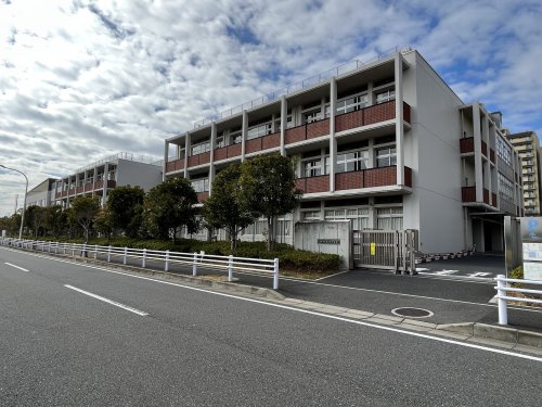 浦安市立高洲中学校