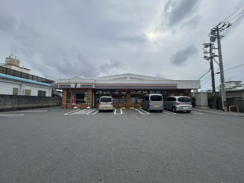 セブンイレブン 読谷喜名店