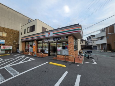 セブンイレブン尼崎食満7丁目店の画像1