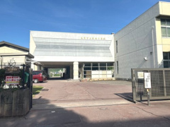 詳徳中学校