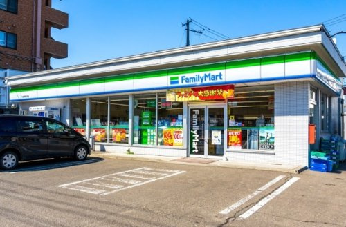ファミリーマート 札幌発寒3条店