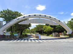 沖縄県総合運動公園 北口