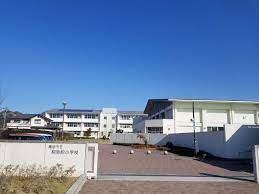阿弥陀小学校