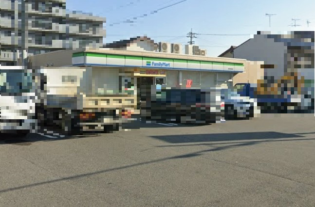 ファミリーマート 甚目寺桜田店
