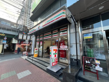 セブンイレブン　阪神尼崎駅西店の画像1