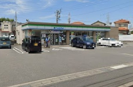ファミリーマート 知多八幡店