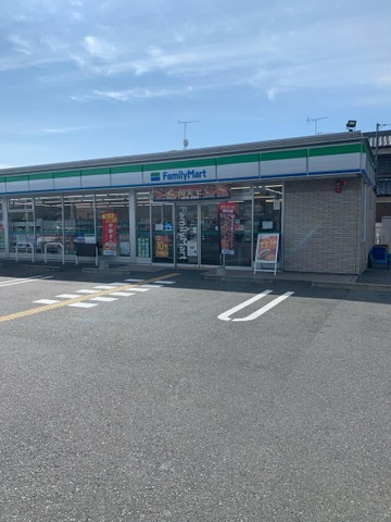 ファミリーマート加古川稲屋店