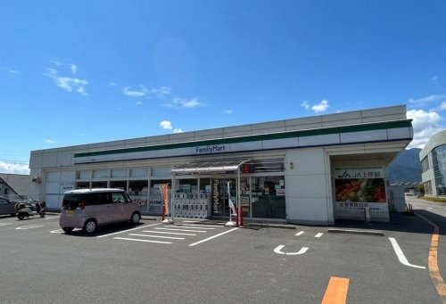 ファミリーマート JA西箕輪店