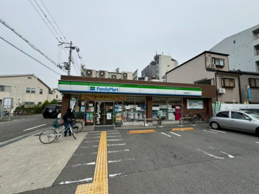 ファミリーマート尼崎東難波町店の画像1