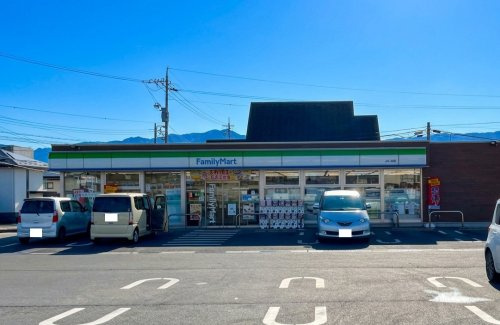 ファミリーマート JAいな店